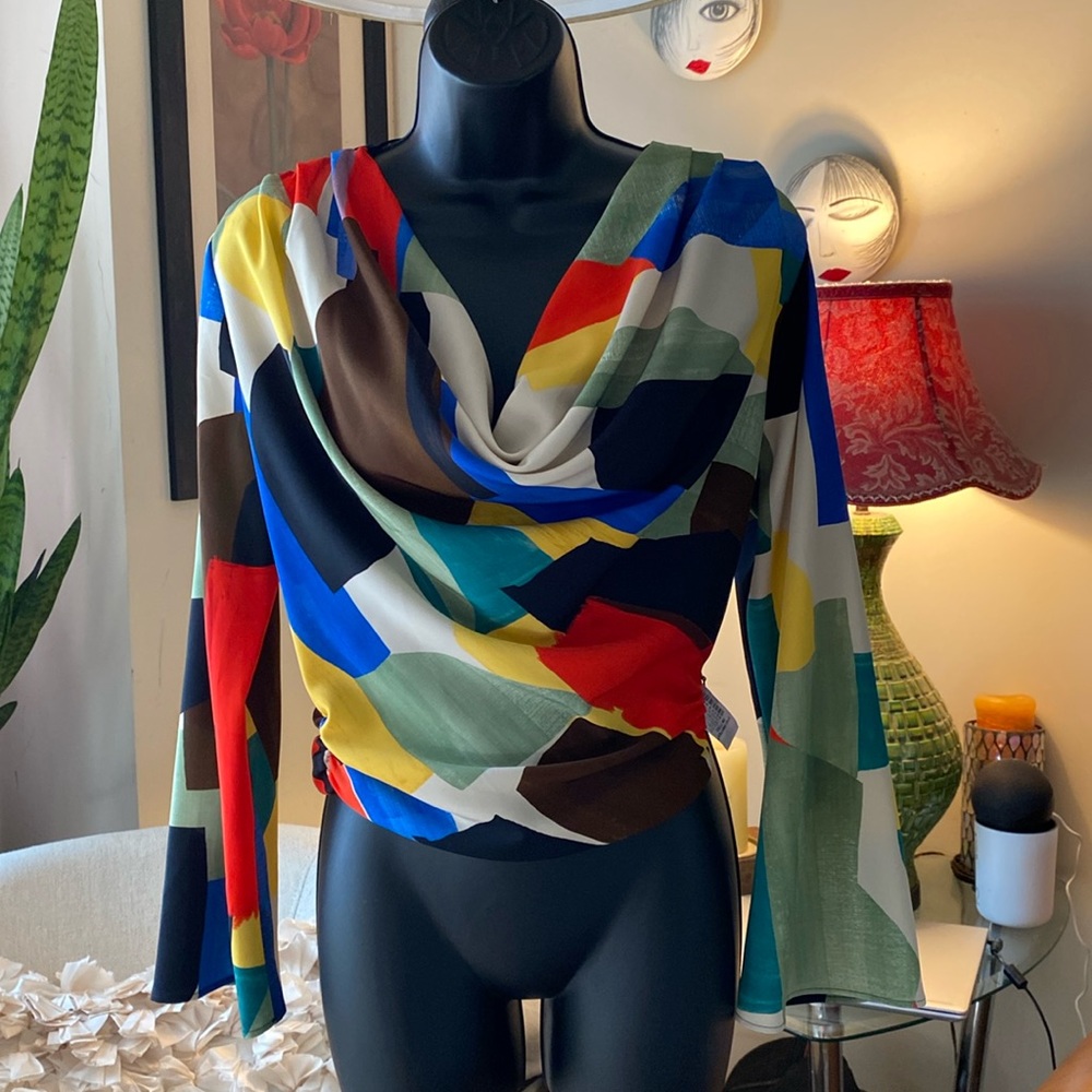 Zara multicolor printed with flowy neckline top